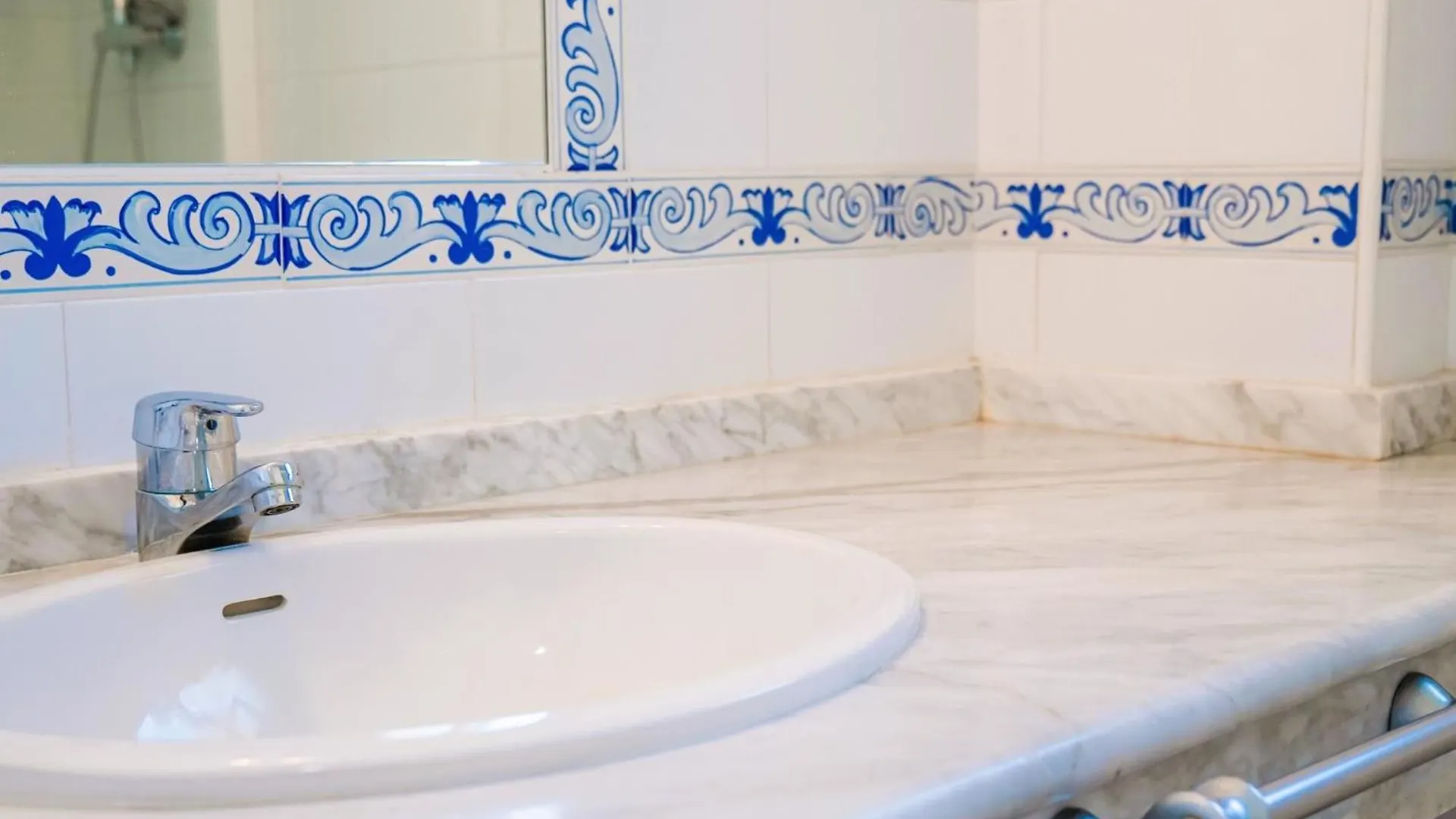 Suitur Exclusivo Chalet Piscina Playa Wifi Marbella 0*,  Spain